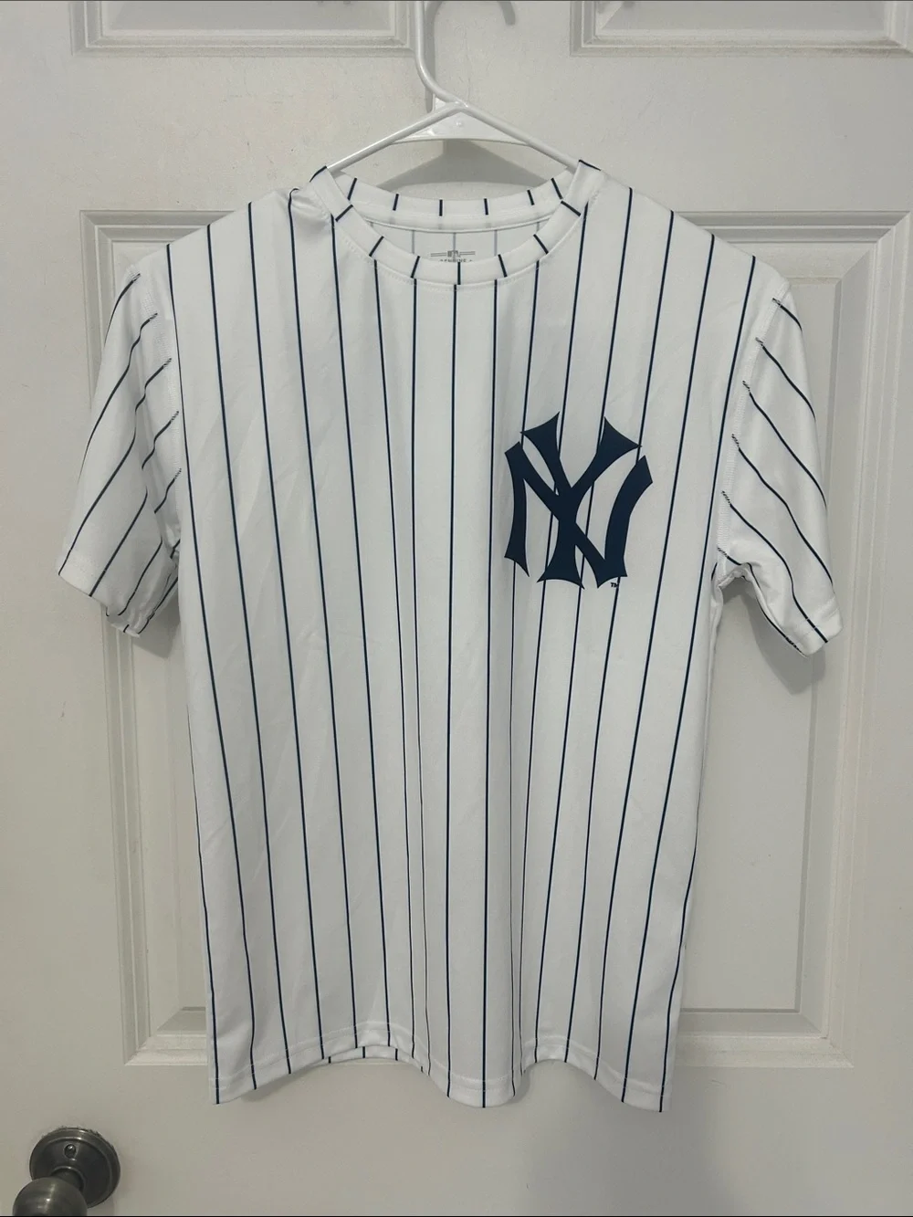 Mickey Mantle NY Yankees Jersey Size medium 10–12 white pinstriped Shirt